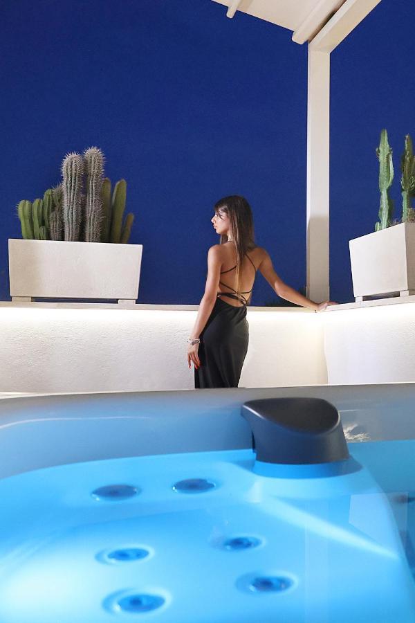 Mare Versus Luxury Suites Barletta Esterno foto